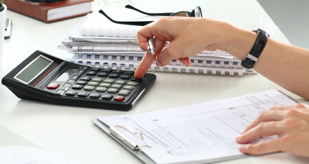 知らないと損するかも！投資信託にかかる税金と基準価格の話